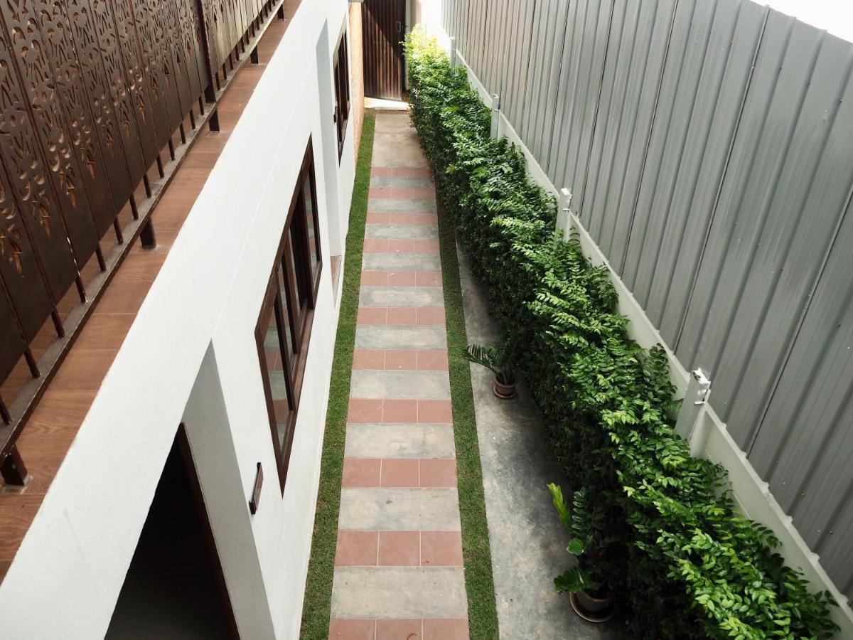 Hotel Bua House Poshtel Chiang Mai Esterno foto